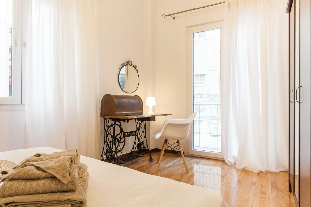 Classy And Stylish Private Apartment At Acropolis Museum Metro Station アテネ エクステリア 写真